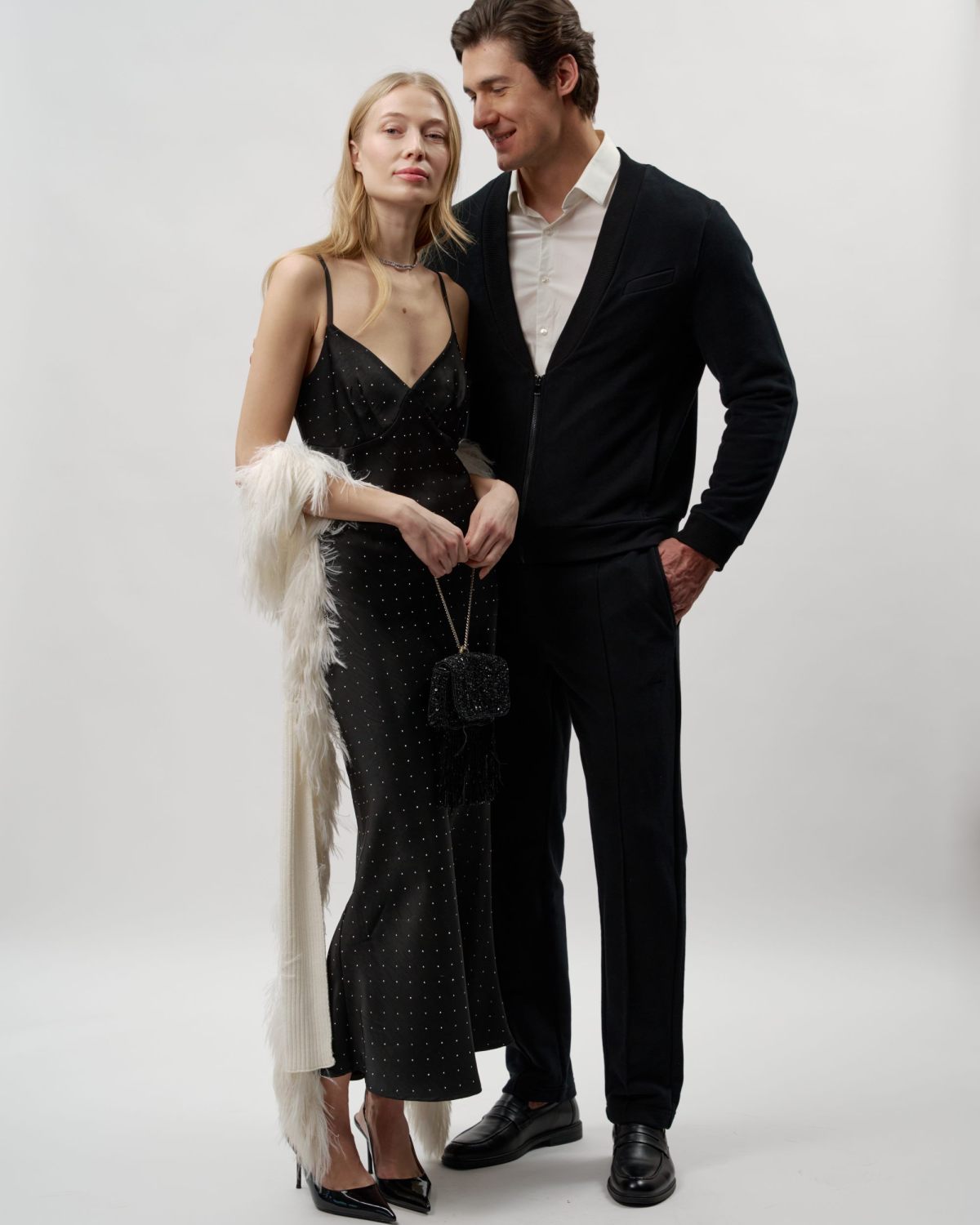 Платье длинное со стразами 