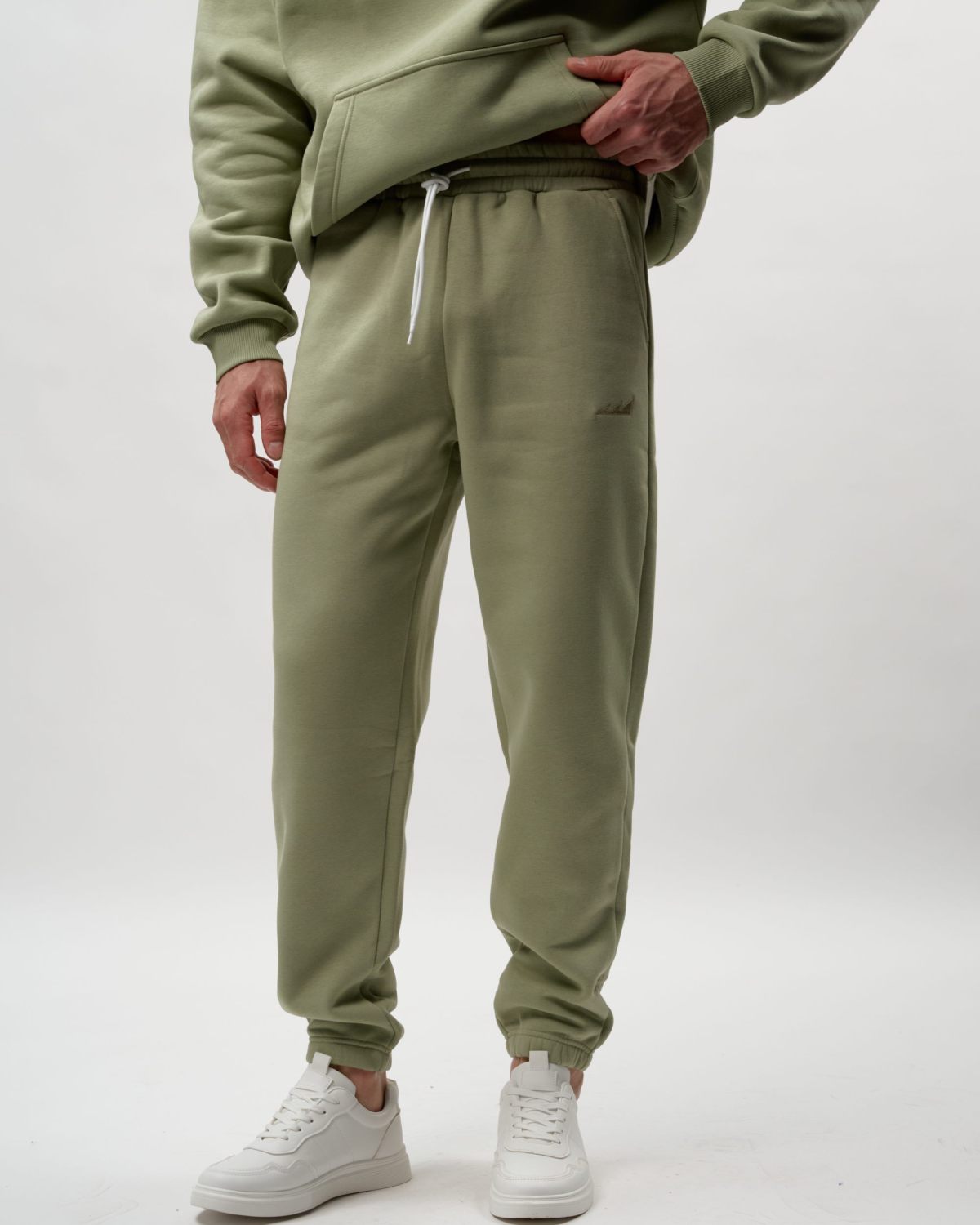 Утепленные брюки джоггеры Classic Nikasport, CL54-M11-OLV, цвет оливковый